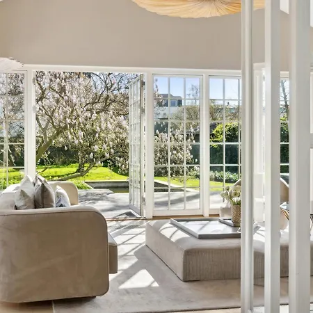 Sanders Swan - Marvellous Close To The Center Of * Copenhague